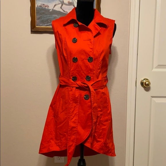 Cabi Long Layered Coat Long-Sleeveless - Picture 2 of 6